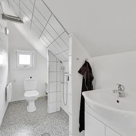 4 Bedroom Lovely In Ringkbing Sondervig