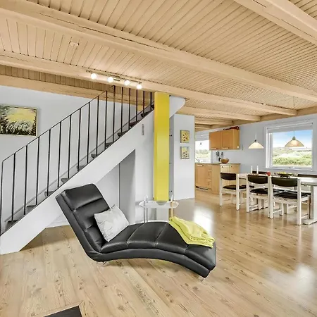 Hotel 4 Bedroom Lovely In Ringkbing