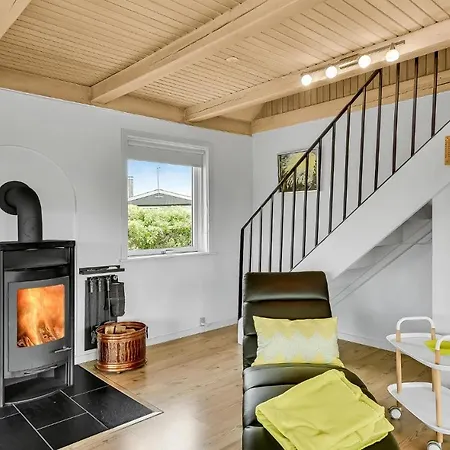 4 Bedroom Lovely In Ringkbing 5*